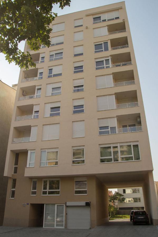 Stan Na Dan Bella Apartment Banja Luka Exterior photo